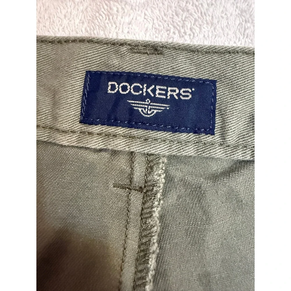 Dockers Mens Olive Green Cotton Twill Cargo Shorts Size 36 Casual Outdoor